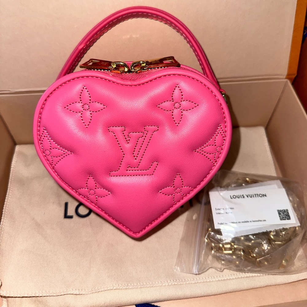 Louis Vuitton Pop My Heart Pouch Dragon Fruit Pink - Picture 1 of 13